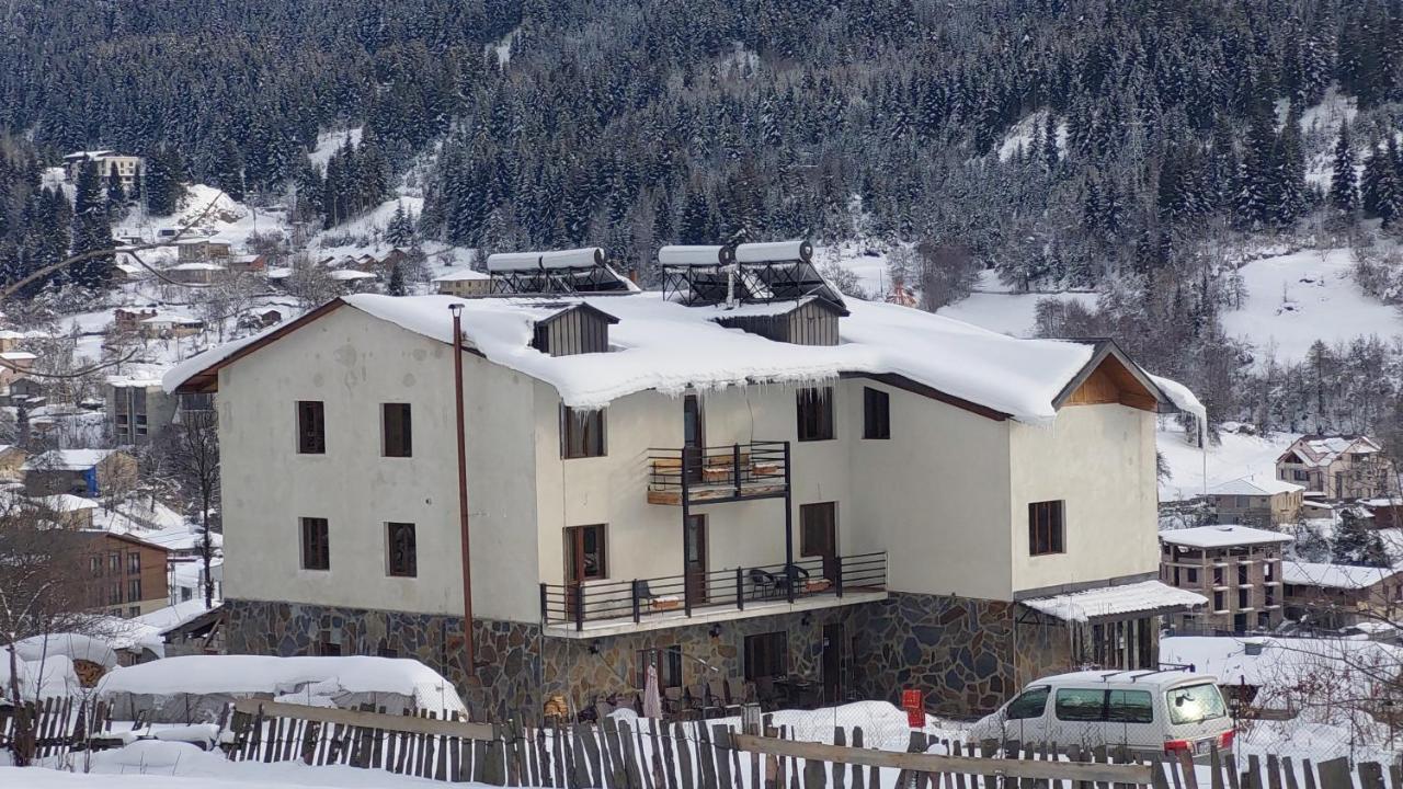 Roza'S Guest House Μέστια Εξωτερικό φωτογραφία