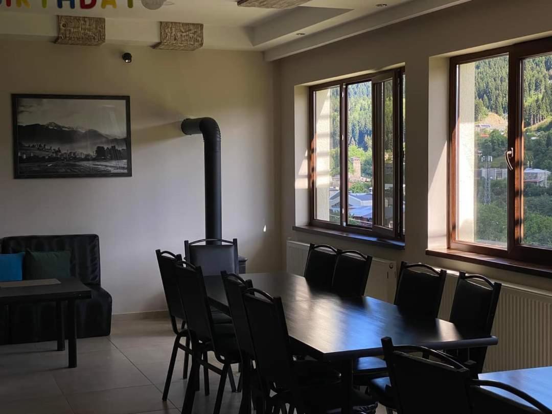 Roza'S Guest House Μέστια Εξωτερικό φωτογραφία