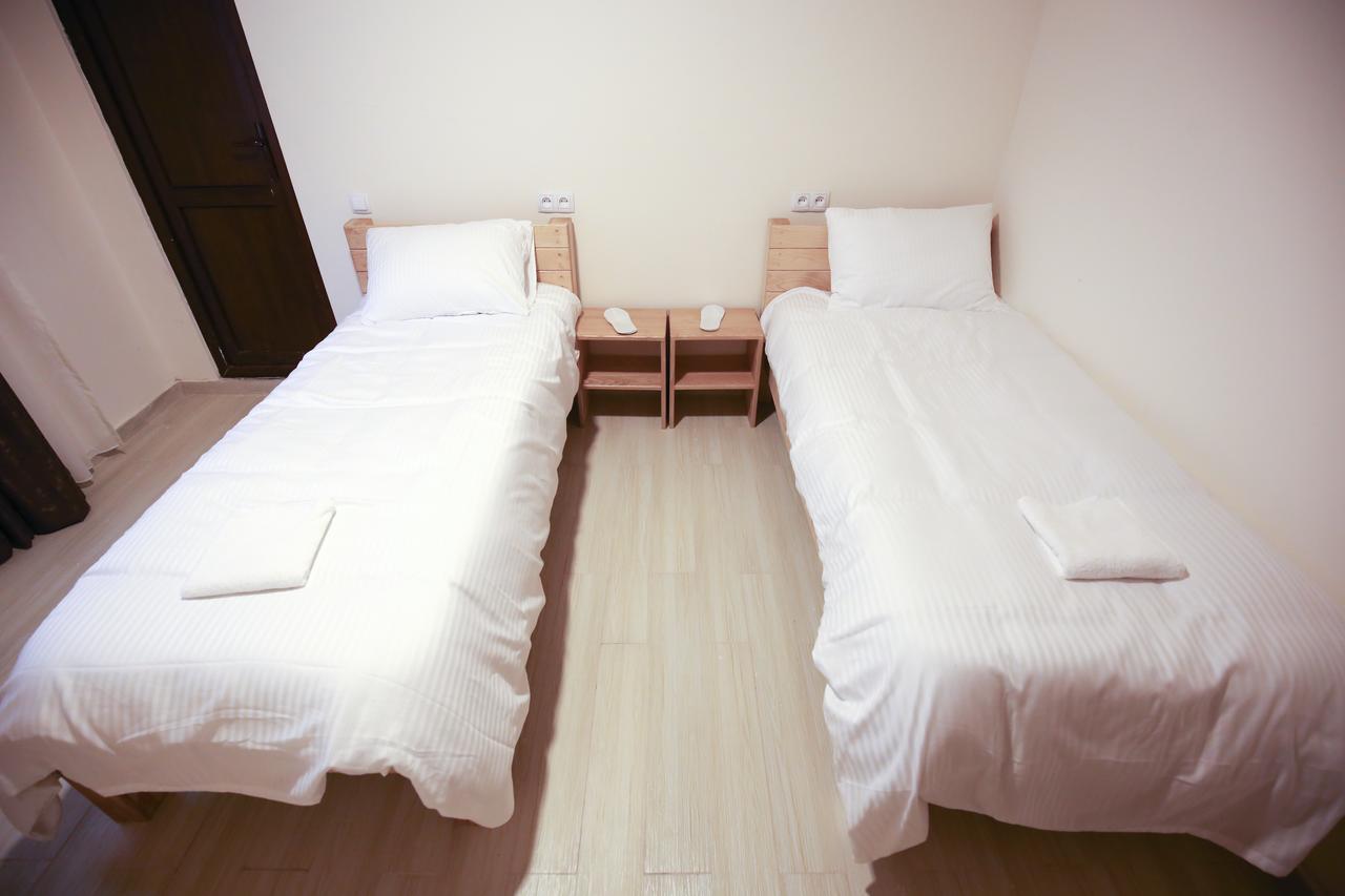 Roza'S Guest House Μέστια Εξωτερικό φωτογραφία