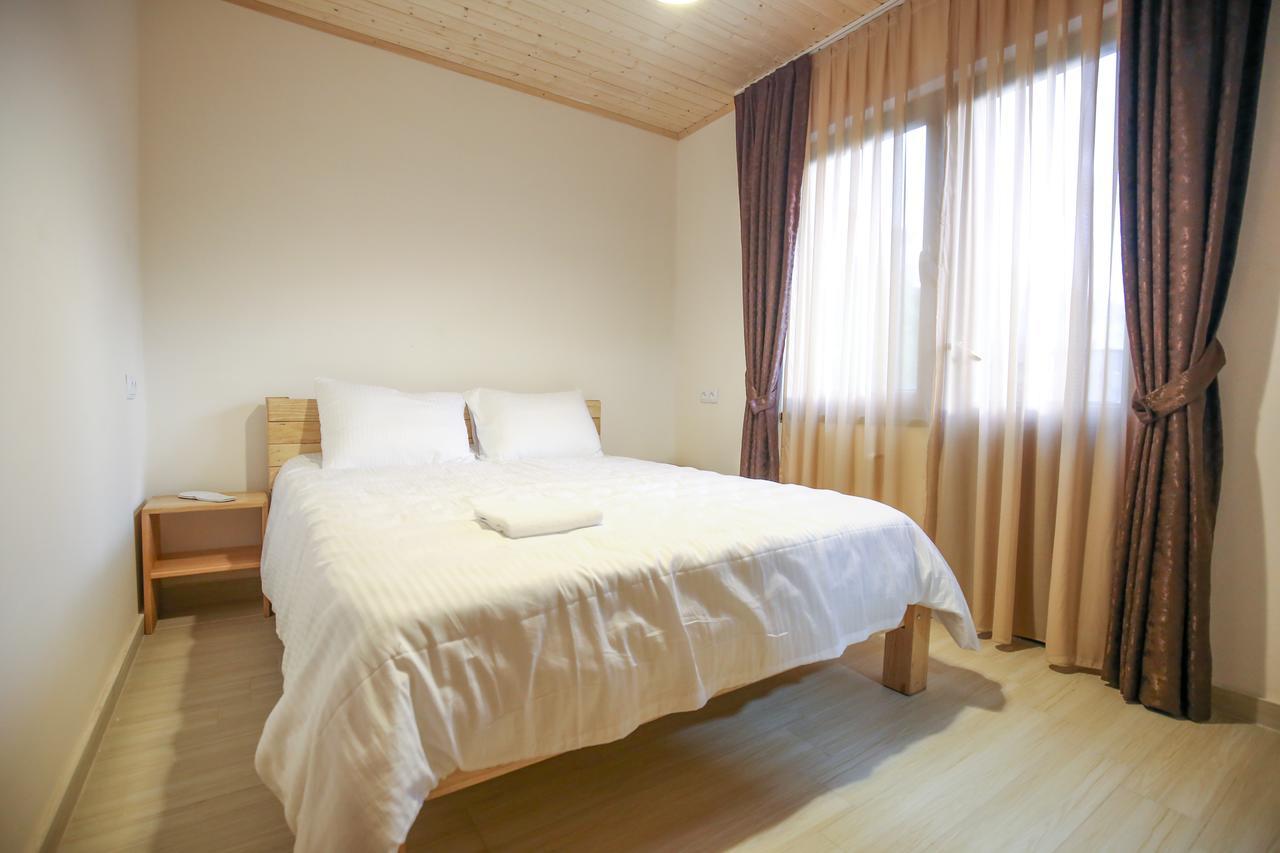 Roza'S Guest House Μέστια Εξωτερικό φωτογραφία