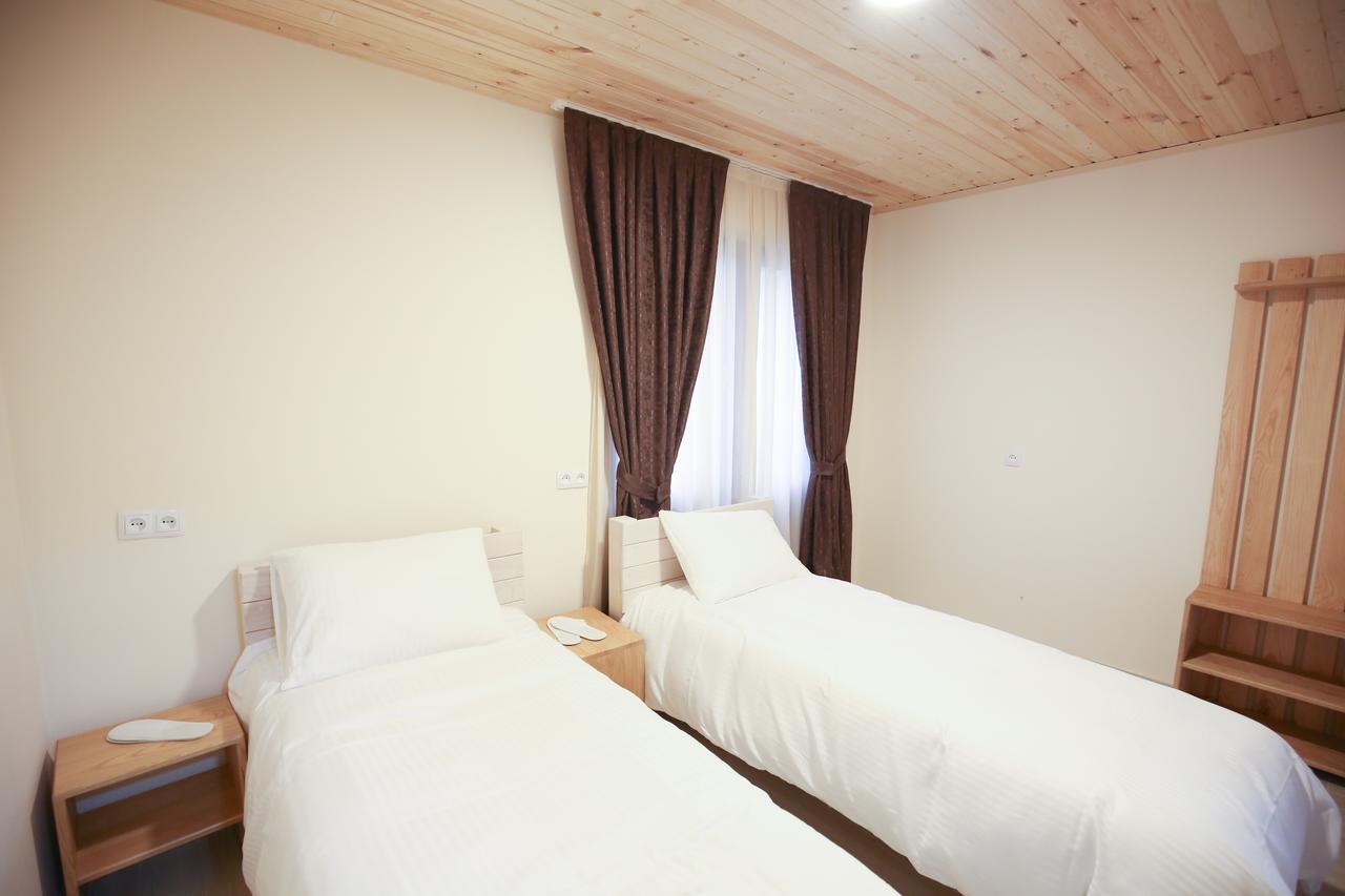 Roza'S Guest House Μέστια Εξωτερικό φωτογραφία